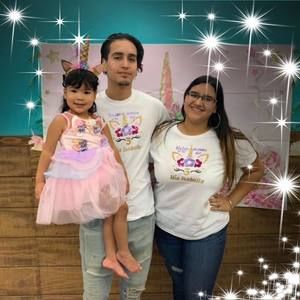 Meet your Posher, Claudia